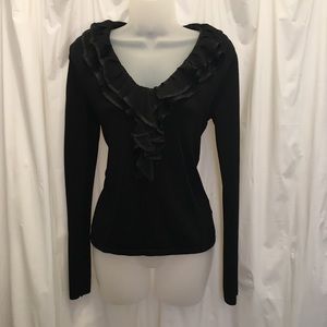 Jones of New York Sm Black Knit Ruffle VNeck top